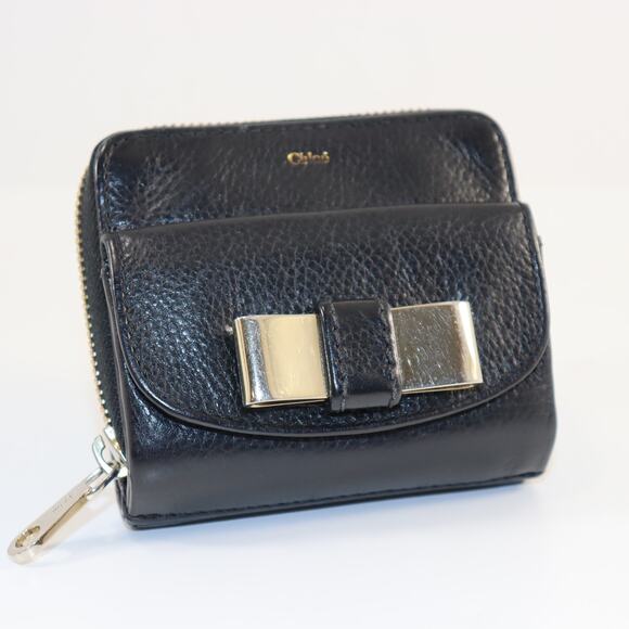 Chloé Black Leather Bow Zip-Around Wallet – Made in Italy - Picture 1 of 6